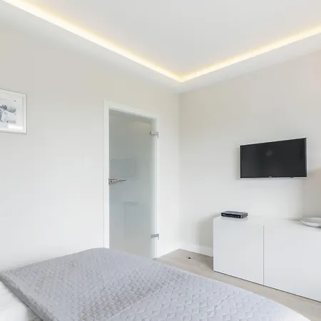 Luxury - Okrzei By Grand Apartment *